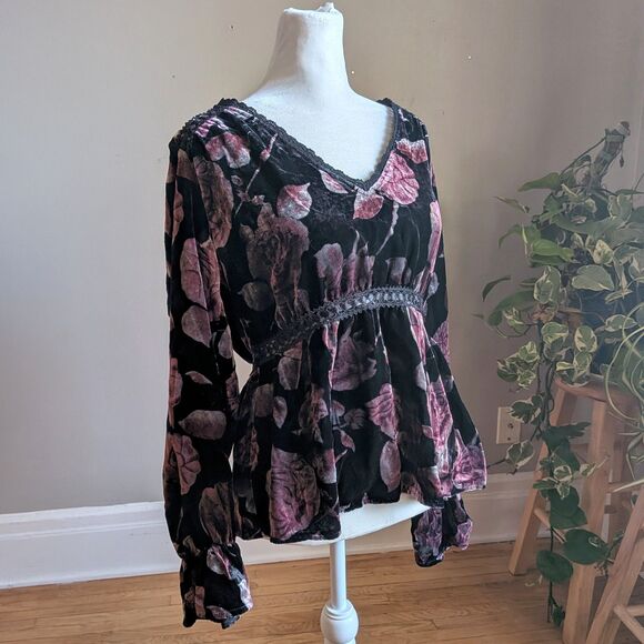Willow & Clay Corinne Floral Velvet Top Witchy Bell Sleeve Whimsygoth Size M - Picture 4 of 12